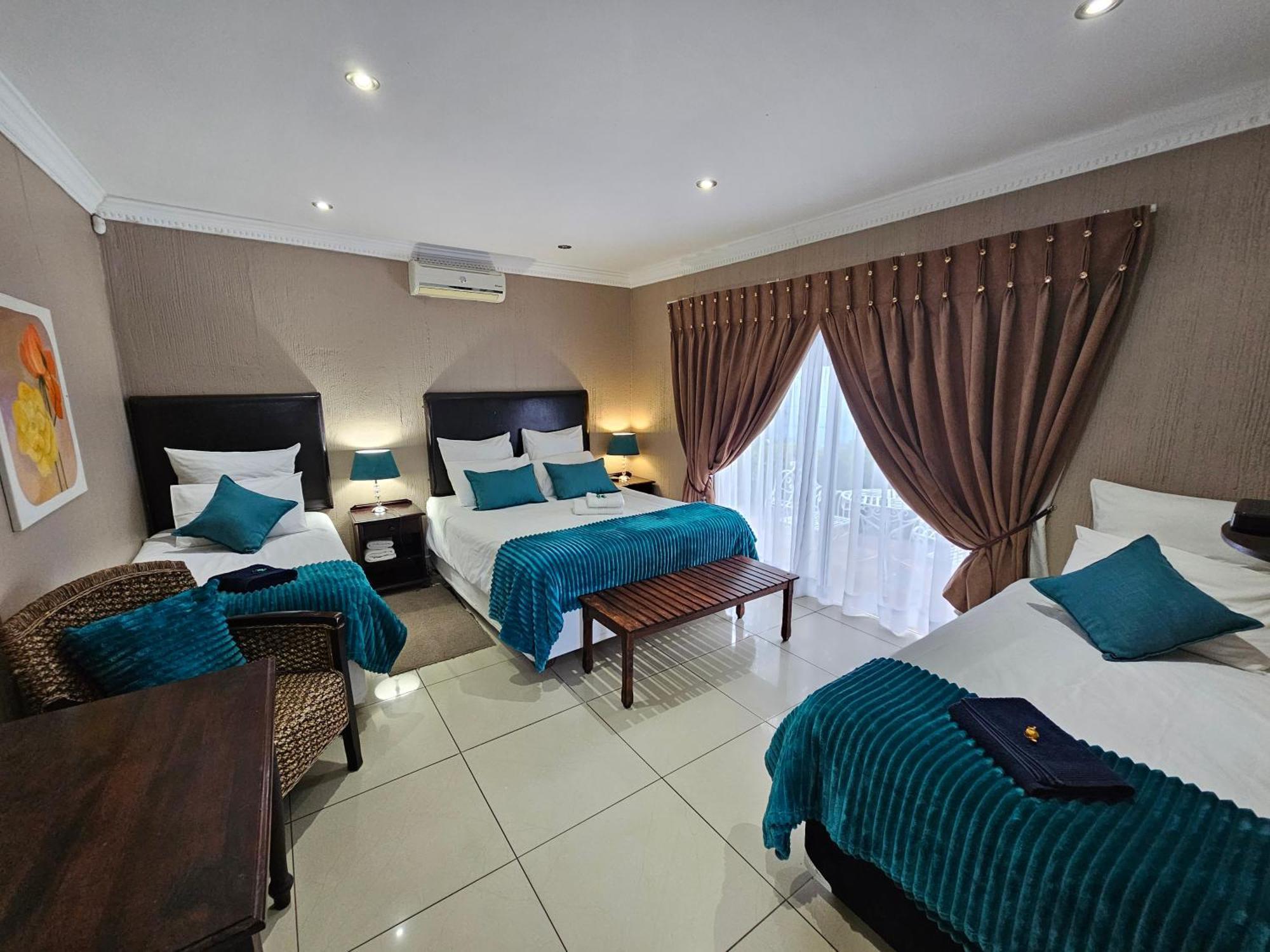 Bettie'S Luxury Lodge Kroonstad Exterior foto