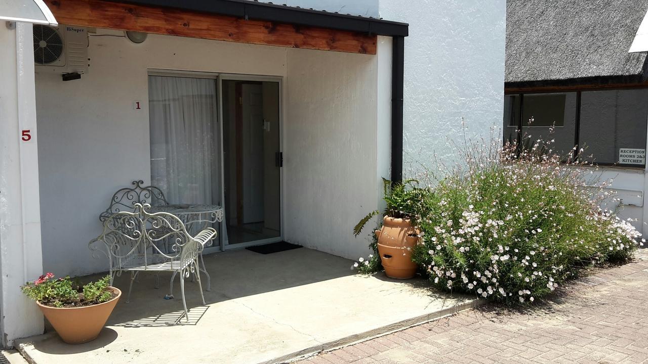 Bettie'S Luxury Lodge Kroonstad Zimmer foto