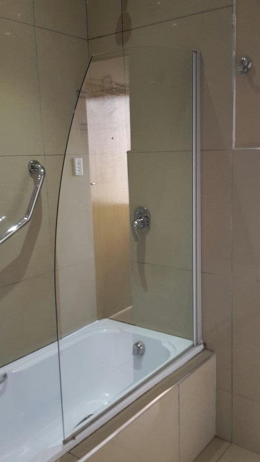 Bettie'S Luxury Lodge Kroonstad Zimmer foto