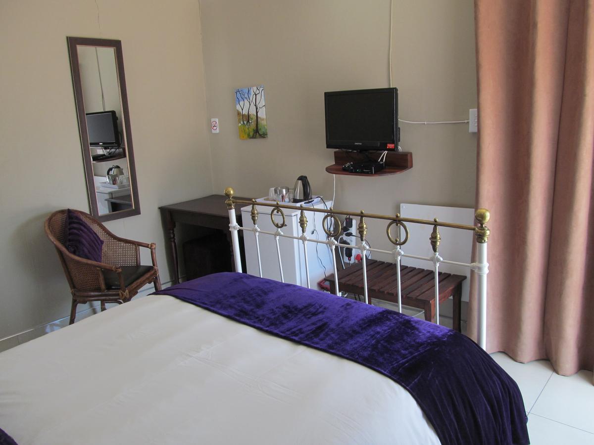 Bettie'S Luxury Lodge Kroonstad Zimmer foto